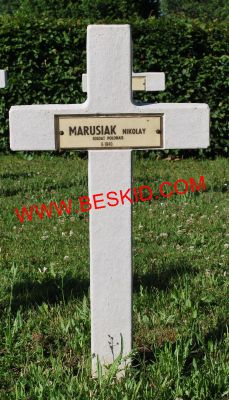 MARUSIAK Nikolaj
Décès 06.1940 Hoste-Haut (57)
Inhumation 05.05.1964 - Tombe 21
Armée Polonaise
copyright Frania 
